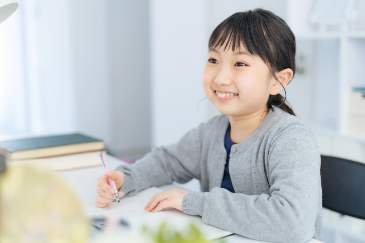 授業をうけている子ども