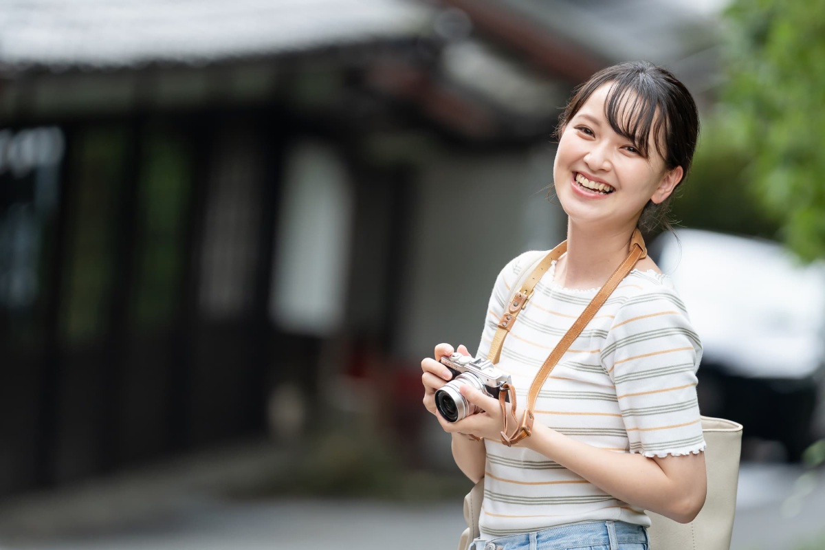 虫歯を治療して口臭がなくなった笑顔の女性